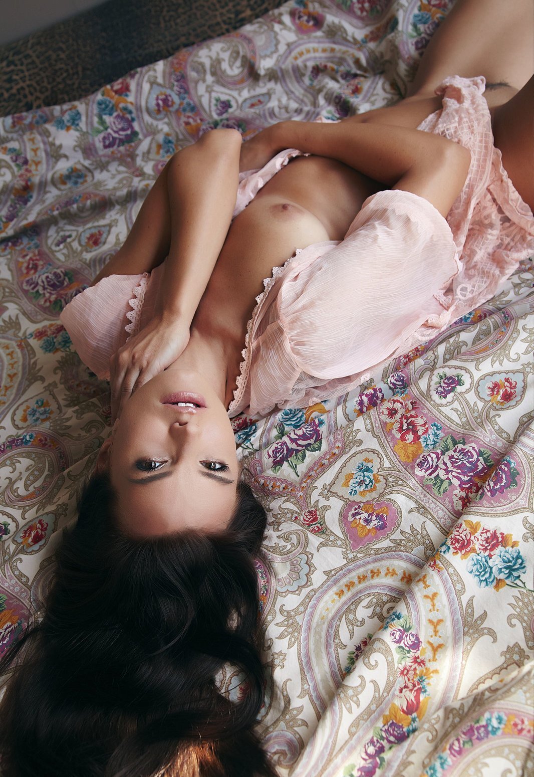 Ирочка проститутка интим салон СПб у метро Сенная Площадь салоны красоты для лесби спб