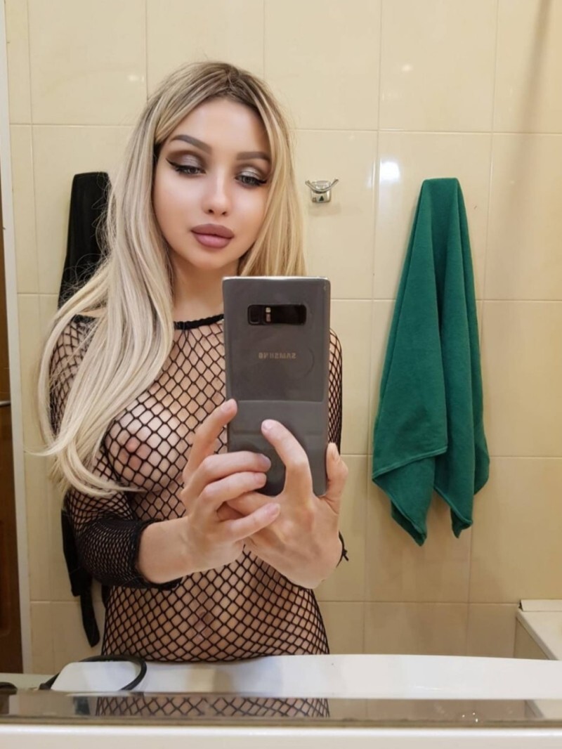 Проститутка СПб Полина +7(911)263-23-04